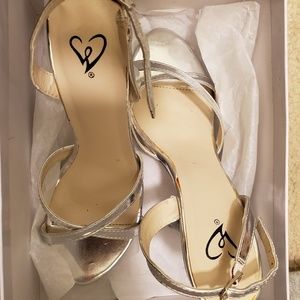 Windsor Silver glittered shoes